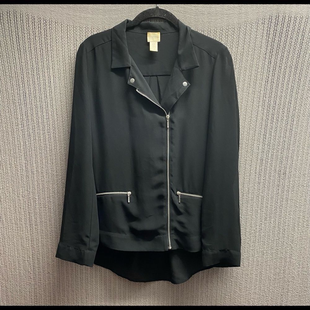 Chicos black lightweight sheer sleeve and back full zip jacket with zip pockets